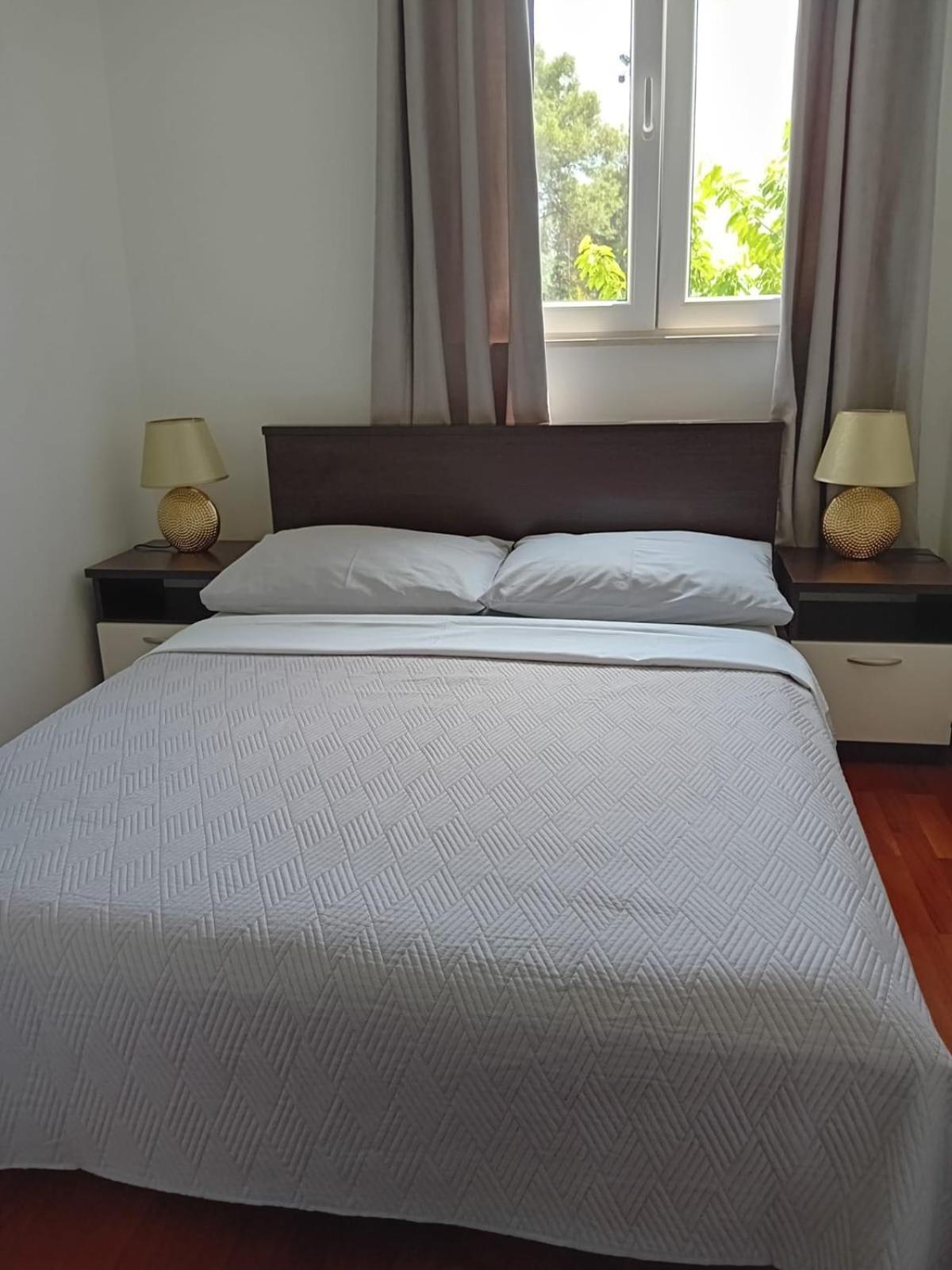 Apartment Gabi Traù Esterno foto